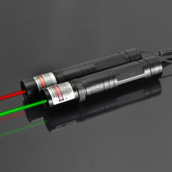 Kleine Laserpointer Rot 50mW mit Aufsätze