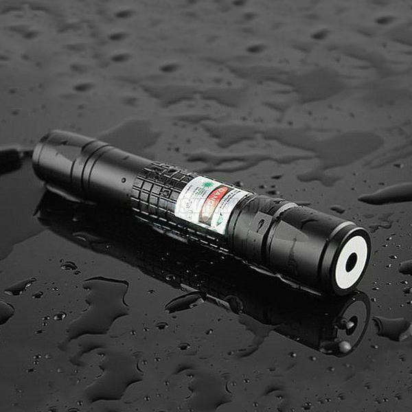 Astronomischer grüner Laserpointer 100mW wasserdicht billig