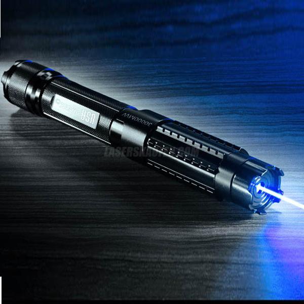 Sehr Starker 30000mw(30 watt) Laserpointer 450 nm mit Laserschwert