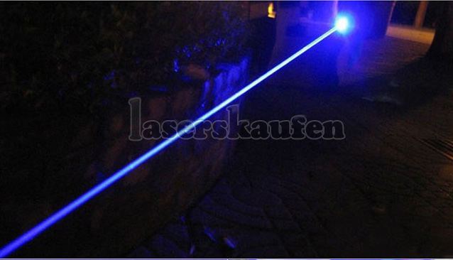 Blauer Laser